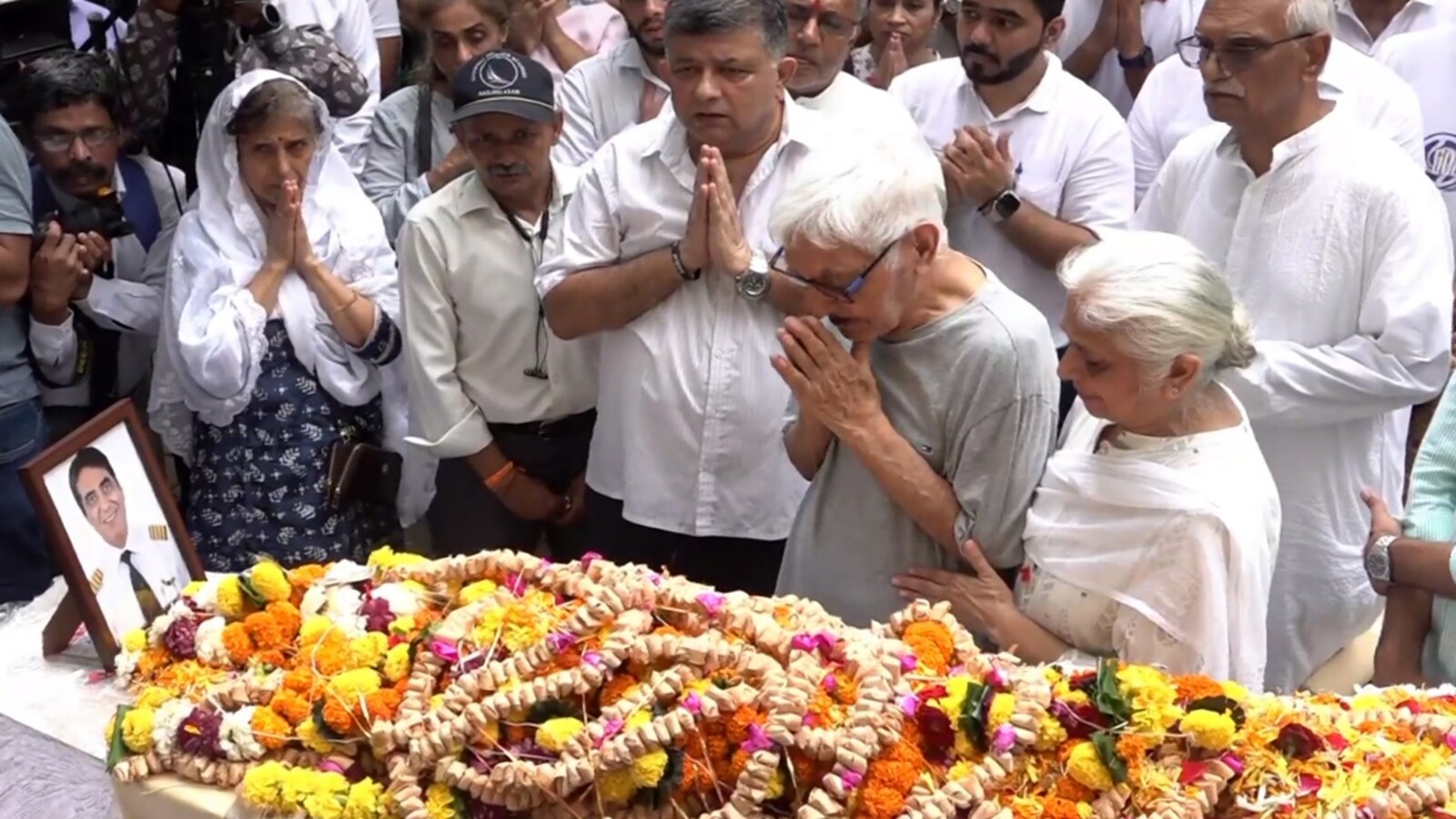 Air India crash: Captain Sumeet Sabharwal laid to rest in Mumbai, father bids tearful farewell