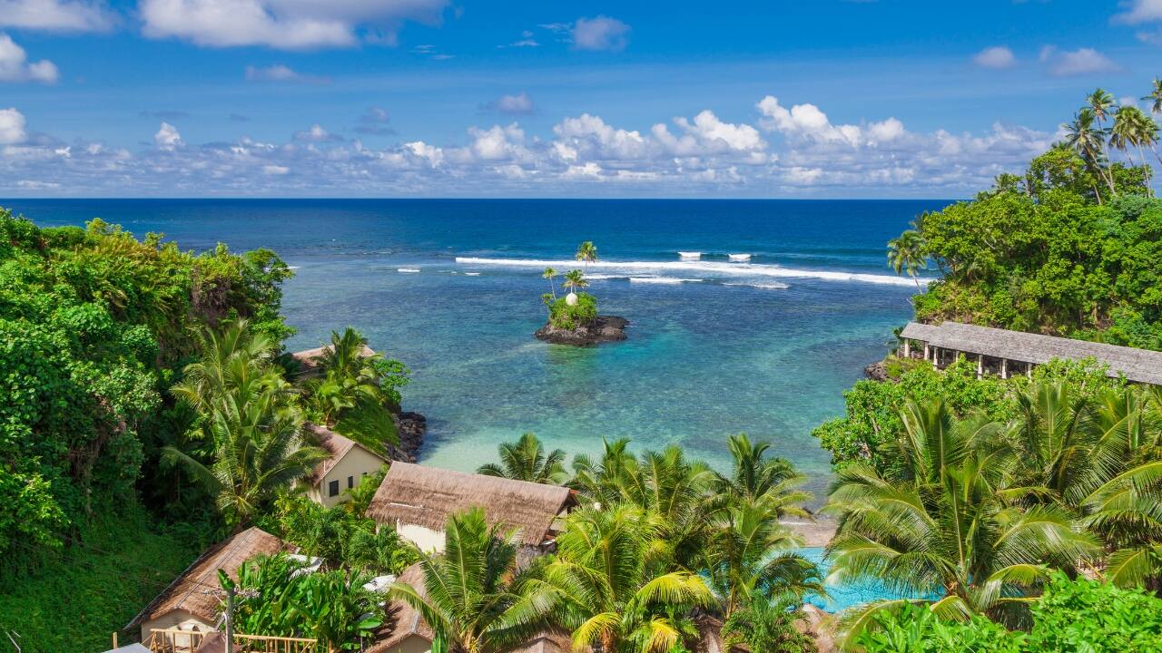 5. Samoa – Earth Still in the Making Samoa’s dramatic cliffs, lava tubes, and waterfalls tell a fiery story. Created by a deep-sea hotspot, its islands are geologically young. Vailulu’u, an active underwater volcano, continues to rise from the ocean floor—proving the Pacific is always creating something new.