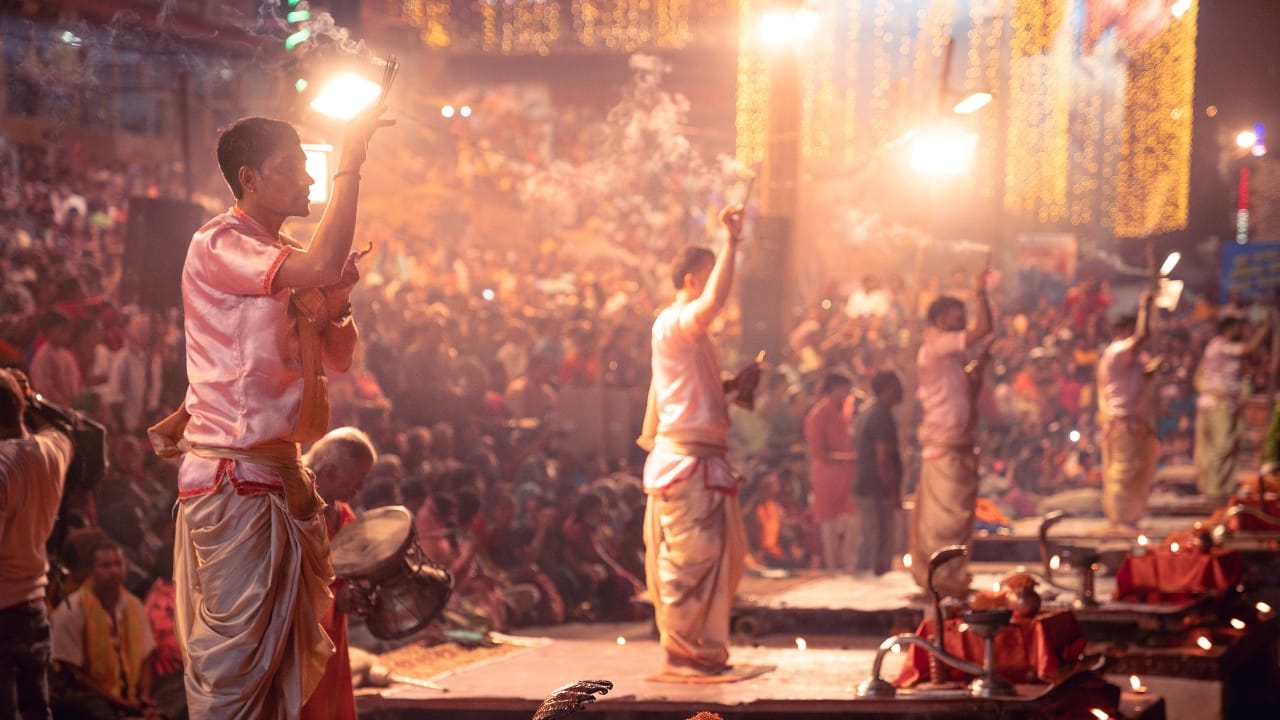 5. Varanasi – 24 Hours of Soulful Serenity In just one night, Varanasi offers a spiritual deep dive. Witness the spellbinding Ganga Aarti, drift along the sacred river at dawn, and lose yourself in the city’s labyrinth of lanes, temples, and tantalising street food. It’s not just a trip—it’s a transformation. (Image: Canva)