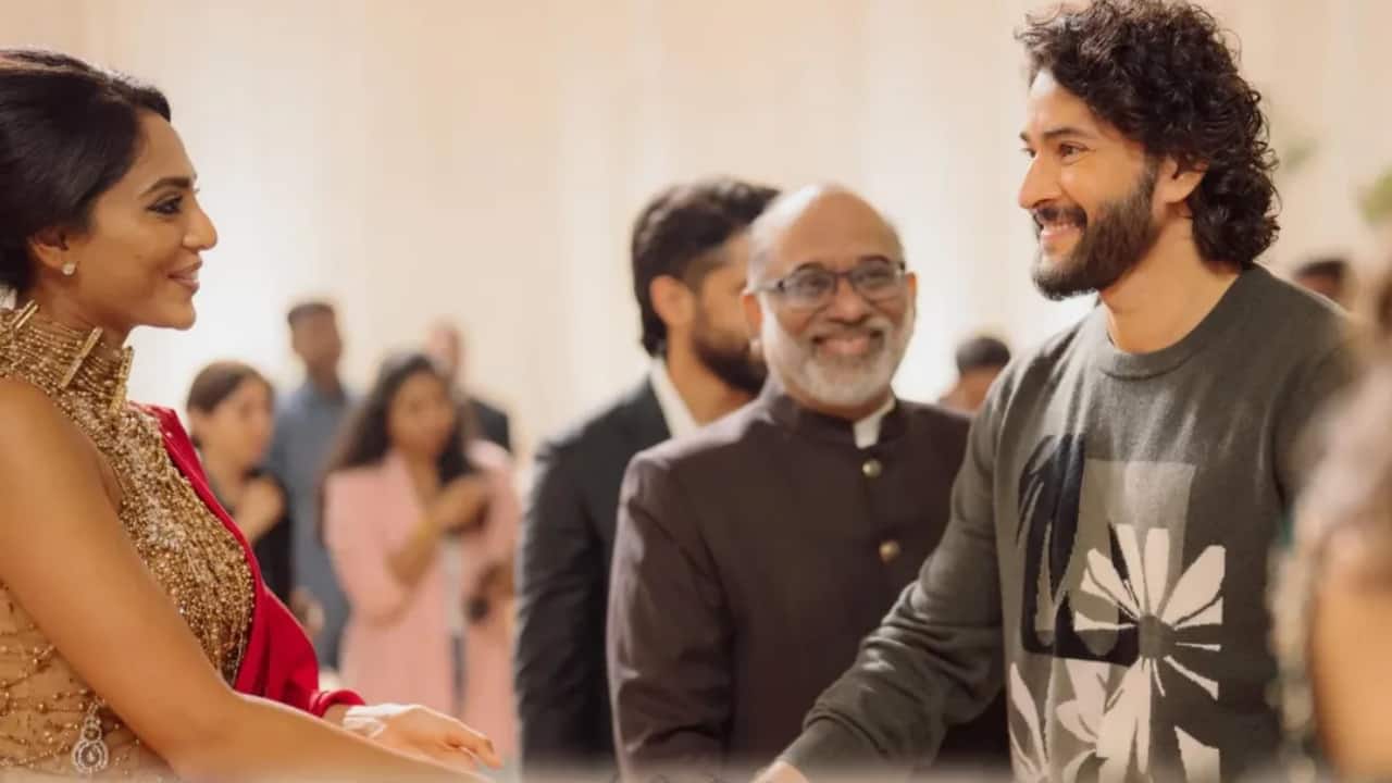 Sobhita Dhulipala and Mahesh Babu's handshake pic from Akhil Akkineni's wedding reception goes viral, see here