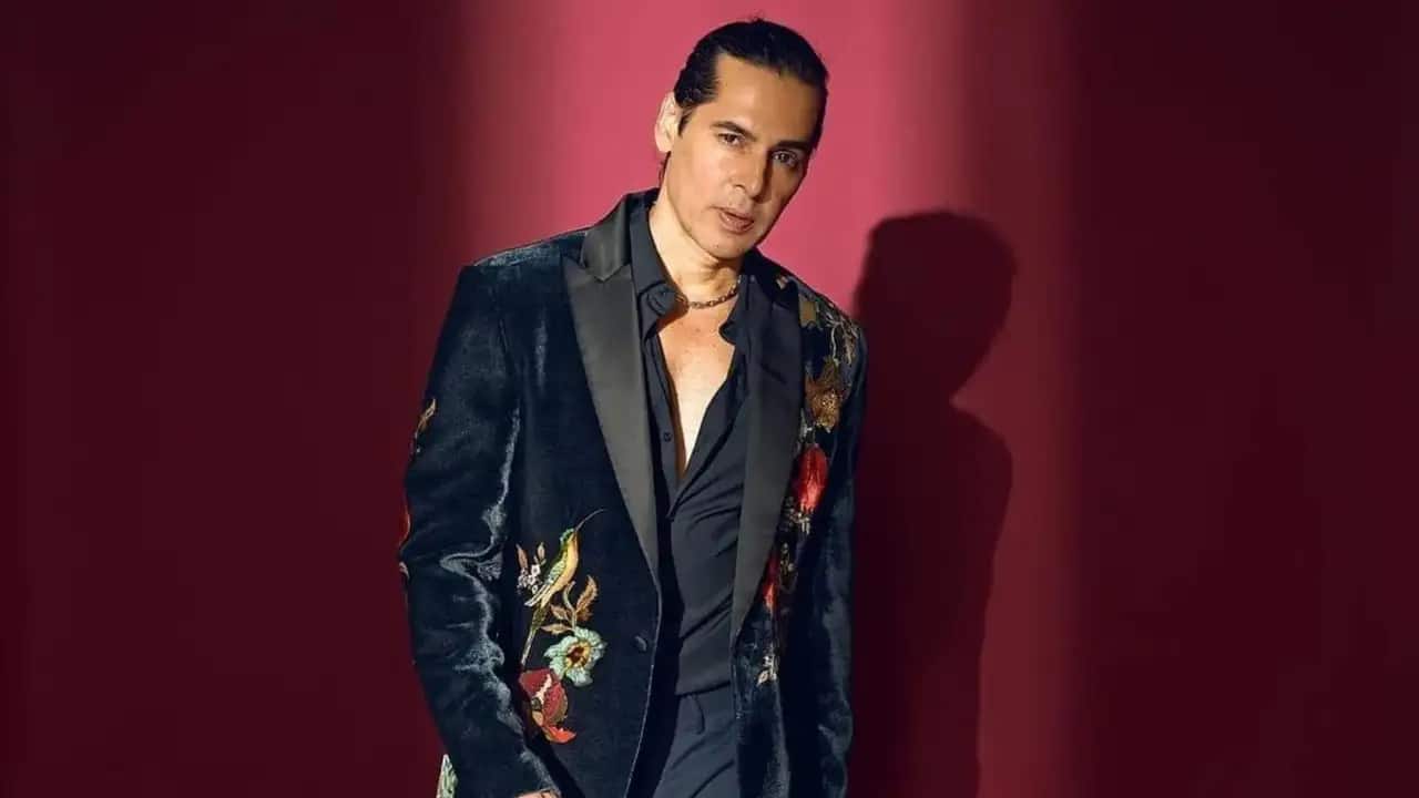 In Bollywood, very few names evoke the feeling of nostalgia, bringing back the era of the 2000’s. One such actor is Dino Morea, who has not only served major thirst traps, but has also served memorable characters across genres. On his birthday today, we look at remarkable characters that added to his range as an actor.