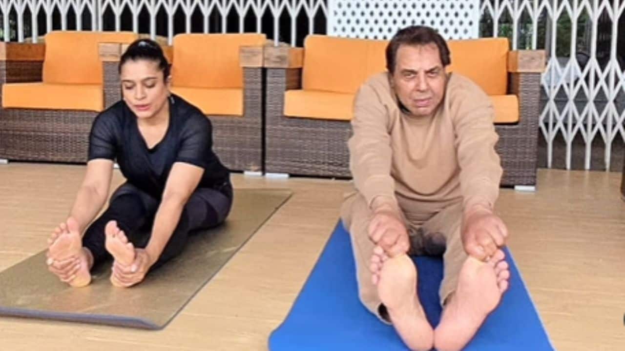 Dharmendra celebrates International Yoga Day by performing Yoga at 89, proves fitness has no age