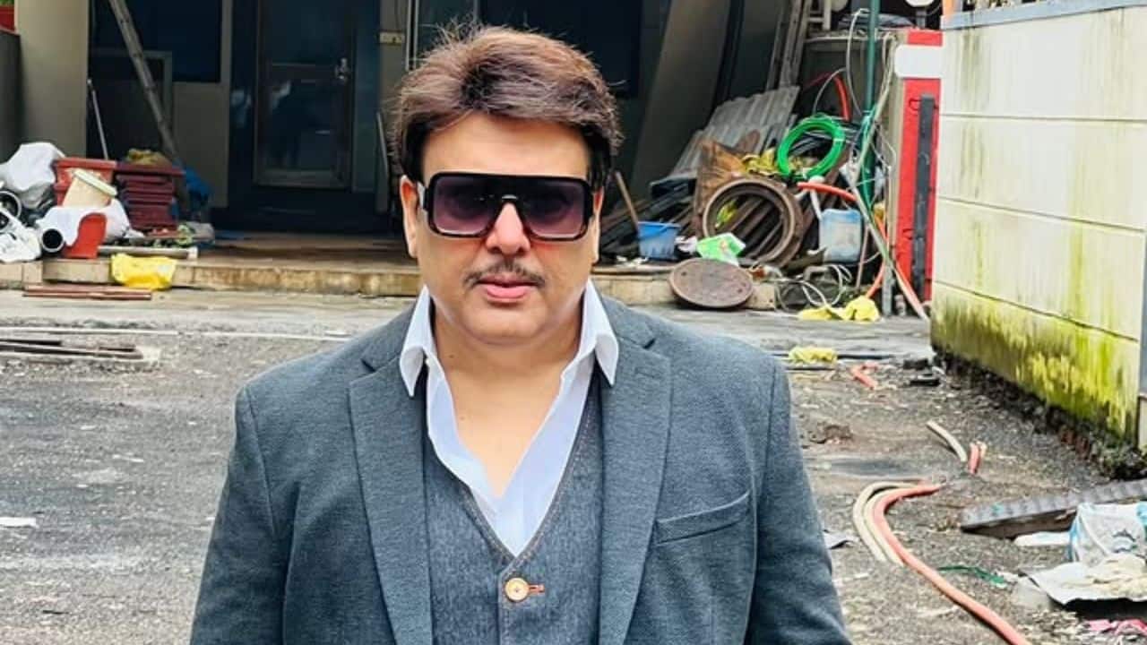 Govinda reveals new look sporting a moustache leaving fans surprised;  netizens say "You look almost 90% like..."