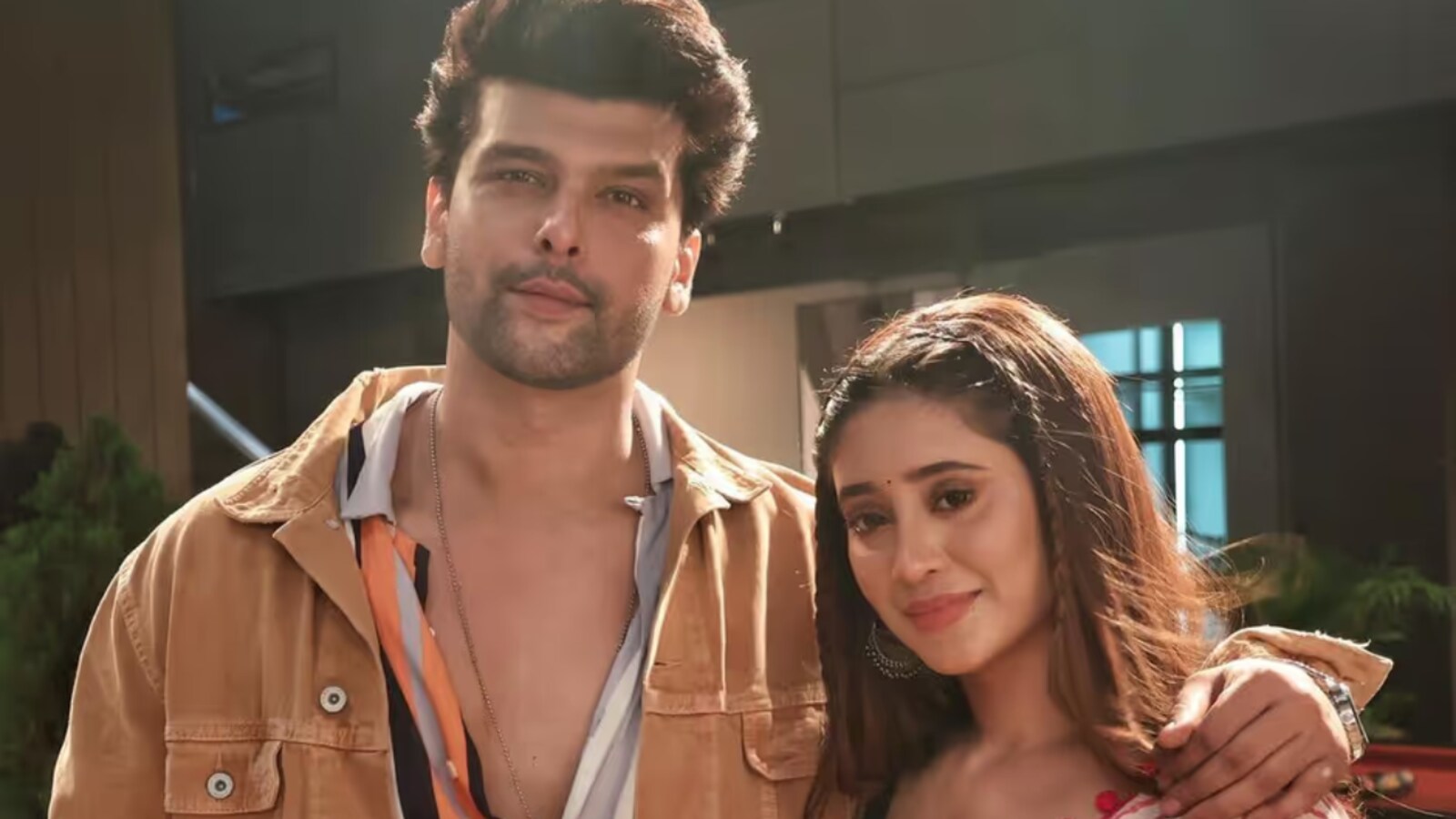 Shivangi Joshi shares cryptic post about self-love after Kushal Tandon  confirms their split, writes "handling things no one sees"