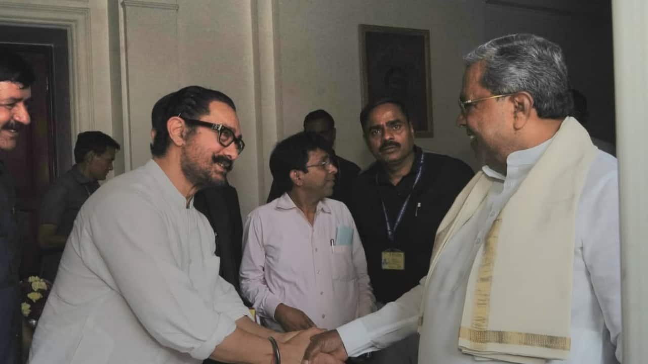 Aamir Khan meets Karnataka CM Siddaramaiah at Rashtrapati Bhavan