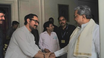Aamir Khan meets Karnataka CM Siddaramaiah at Rashtrapati Bhavan