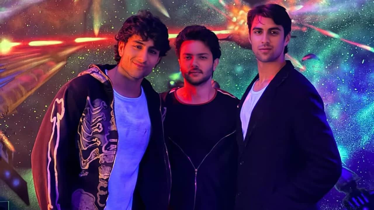 Ibrahim Ali Khan, Nirvan Khan, Aryaman Deol enjoy arcade night in London, see pics