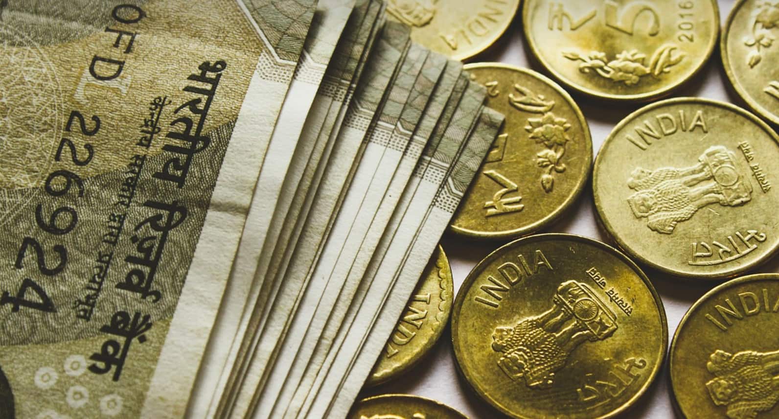 Savings account vs liquid funds: what actually pays more after tax