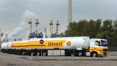 Shell says not in discussion with rival oil firm BP for takeover: Report