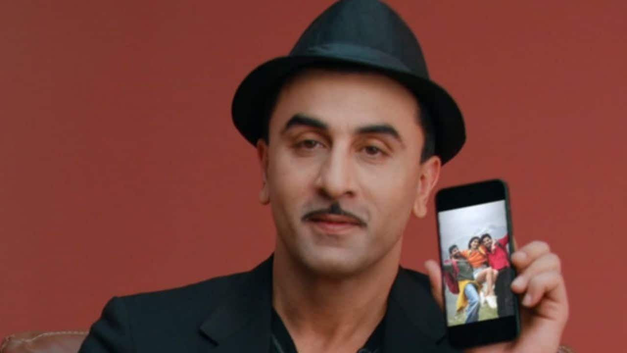 Ranbir Kapoor stuns in Raj Kapoor's iconic Awaara look for the latest OPPO ad: Watch