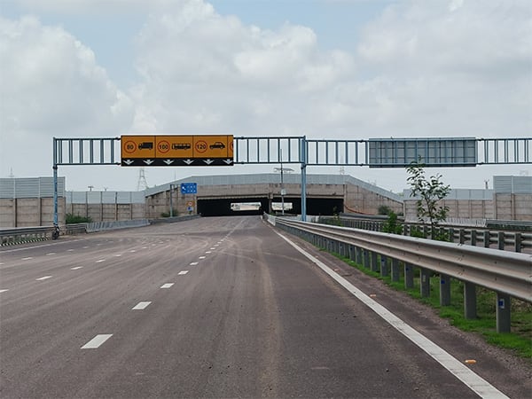India’s First Wildlife Corridor Built on Delhi-Mumbai Highway Near Ranthambore Wildlife Sanctuar India’s First Wildlife Corridor Built on Delhi-Mumbai Highway Near Ranthambore Wildlife Sanctuar