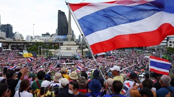 The political turmoil in Thailand threatens to further damage the country's struggling economic recovery. Reuters