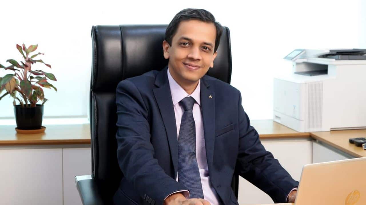 FII Long-Short Ratio Dips: Market Implications