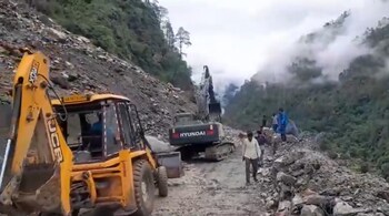 Restoration work underway on the Yamunotri National Highway after landslides disrupted travel routes in Uttarakhand’s monsoon-hit region. (Video grab: @UttarkashiPol)