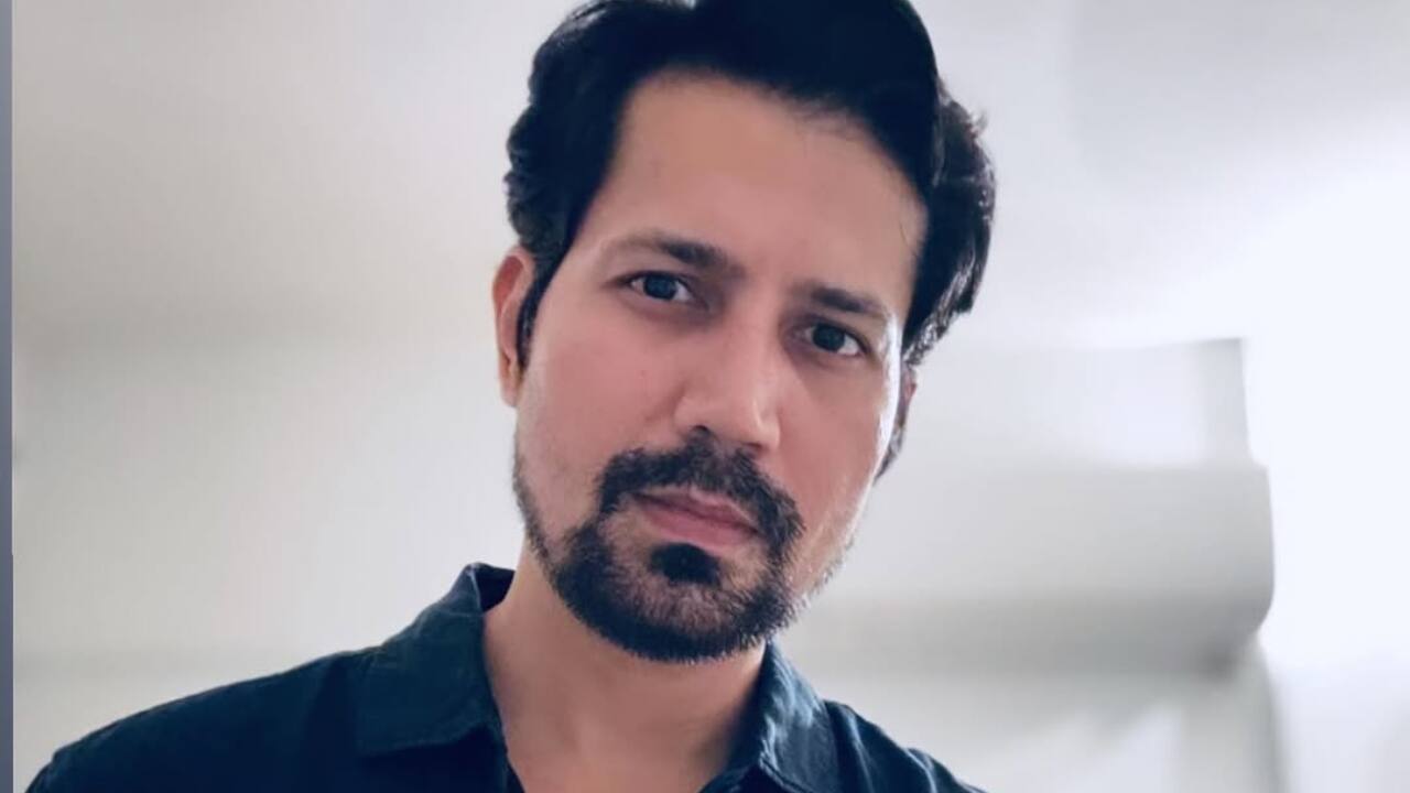 On working with legendary actors, he said, &quot;I mean, the experience was great. I didn't prepare to work with these actors particularly. I prepared for my role. But, the experience was lovely. It was better than I thought it would be. To be very honest.&quot;