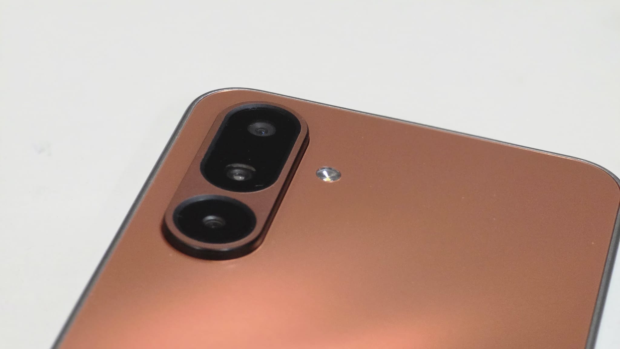 Camera that sticks to the essentials