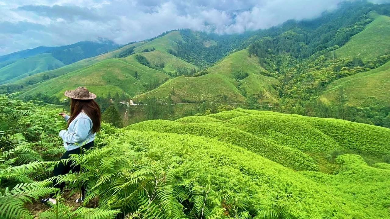 A Land Left to Itself Dibang Valley occupies an immense stretch of terrain in the eastern Himalayas and yet holds the distinction of being India’s least populated district. Here, the human imprint is so faint that even the clouds seem to move more slowly, mindful not to disturb the quiet. Named after the Dibang River, which carves its path through the valley with a kind of quiet insistence, the region is a gallery of textures—pine-covered slopes, crumbling rock faces, bamboo groves lit by late afternoon sun, and, in the upper reaches, slopes occasionally visited by snowfall that does not announce itself but simply arrives. (Image: X/@BjymDibang)