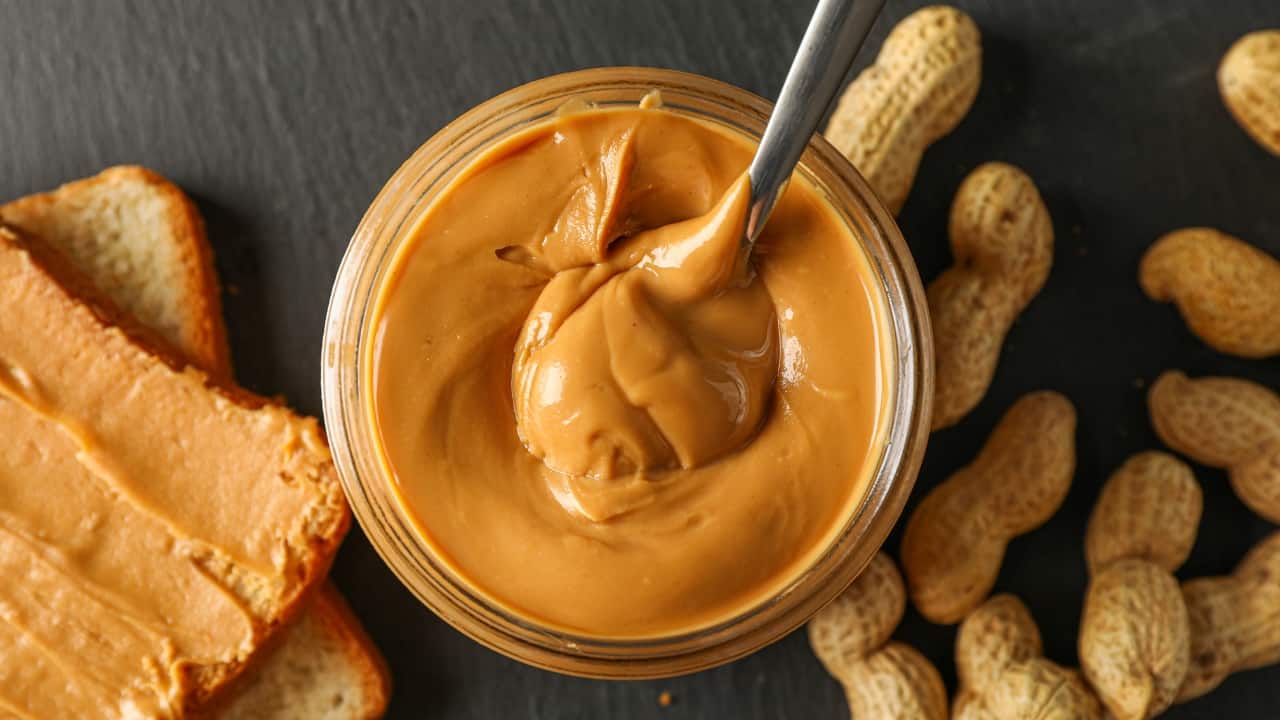 Peanut butter Peanut butter offers more than just comfort food vibes, it’s a practical magnesium source for busy mornings and midday cravings. Two tablespoons provide approximately 49 mg of magnesium, along with healthy fats and protein for sustained energy. Spread it generously on whole wheat toast, mix into your breakfast oats, or enjoy it straight from the spoon. This affordable pantry staple delivers flavour, fullness, and vital nutrients in every creamy mouthful (Image: Canva)