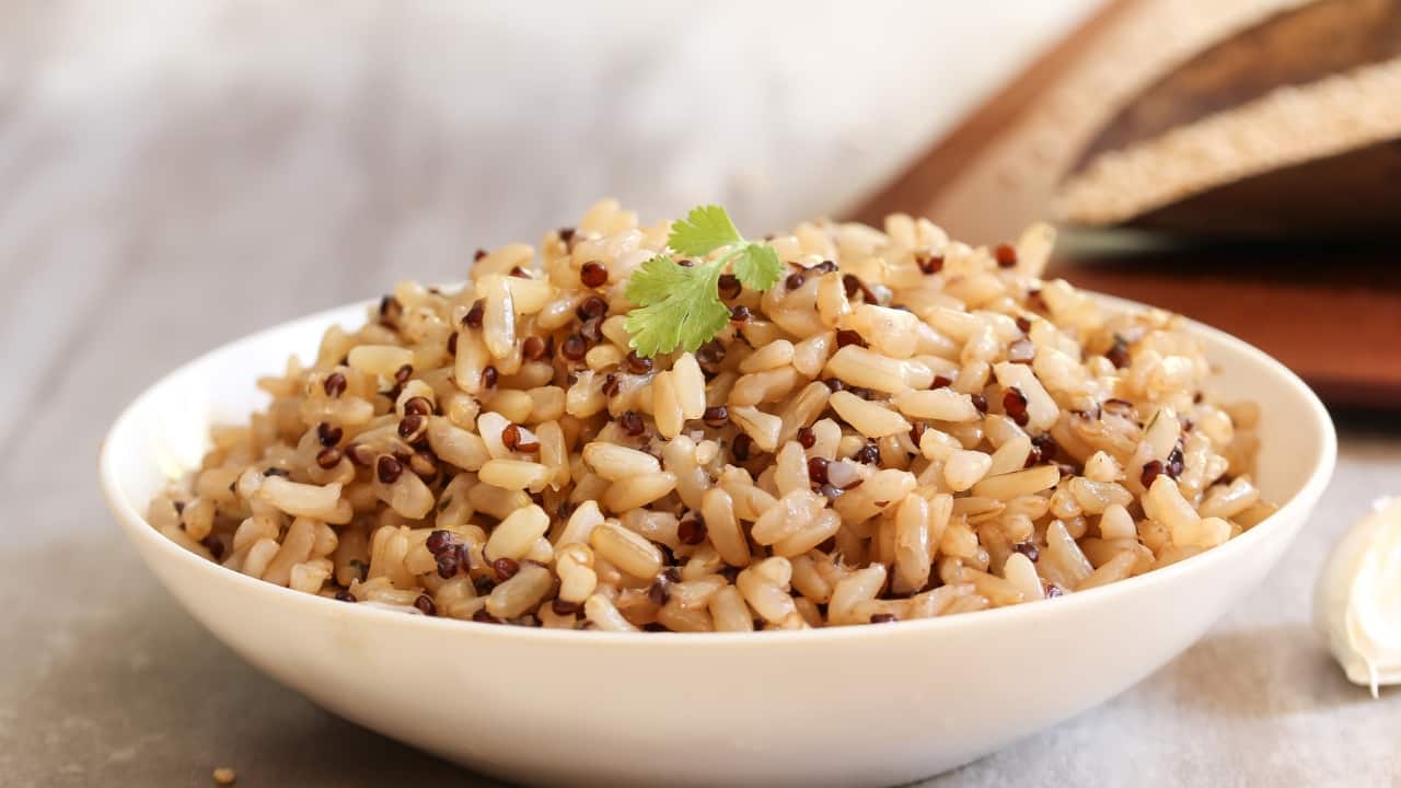 Brown rice Brown rice remains a staple grain that delivers steady, slow-burning energy and essential minerals like magnesium. Half a cup of cooked brown rice offers around 42 mg of magnesium, along with fibre and B vitamins. Retaining its bran layer, brown rice is more nutritious than its white counterpart. Use it as a base for stir-fries, add to grain bowls, or pair with your favourite vegetables and lean proteins for balanced meals (Image: Canva)