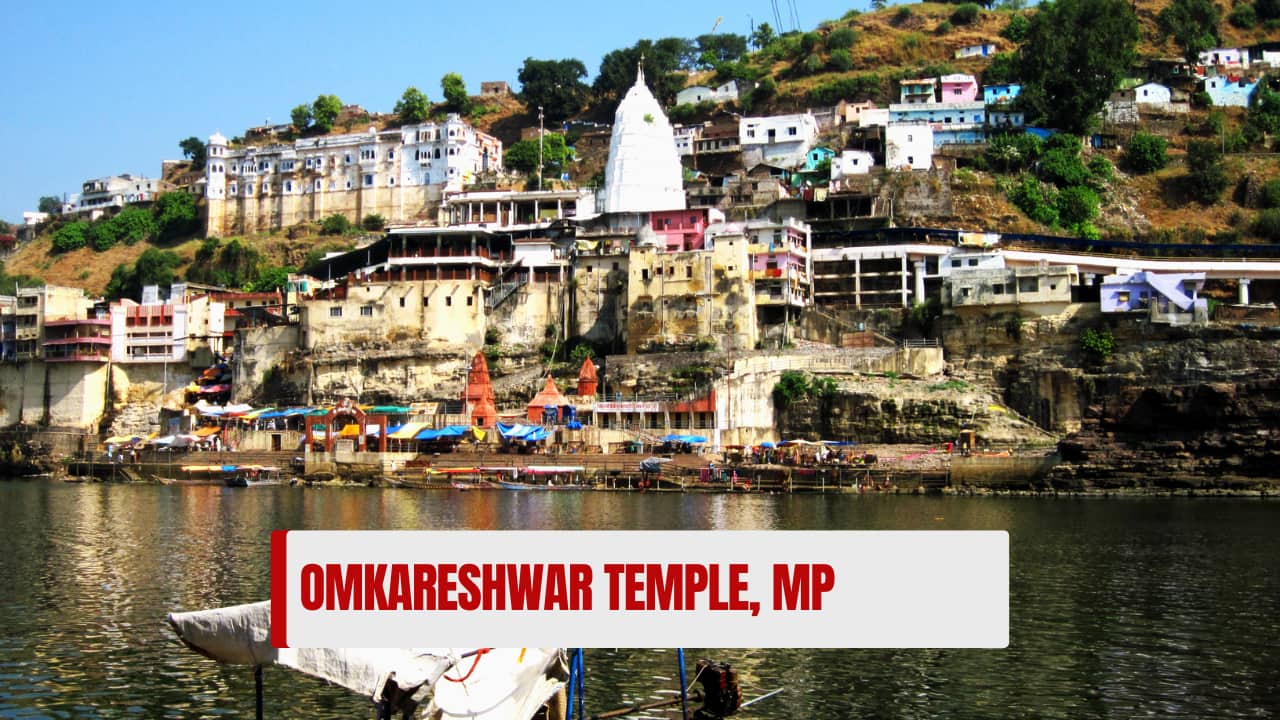Omkareshwar Temple, MP: On an island shaped like 'Om' in the Narmada River, this Jyotirlinga shrine offers peace and blessings during Sawan. (image: canva)