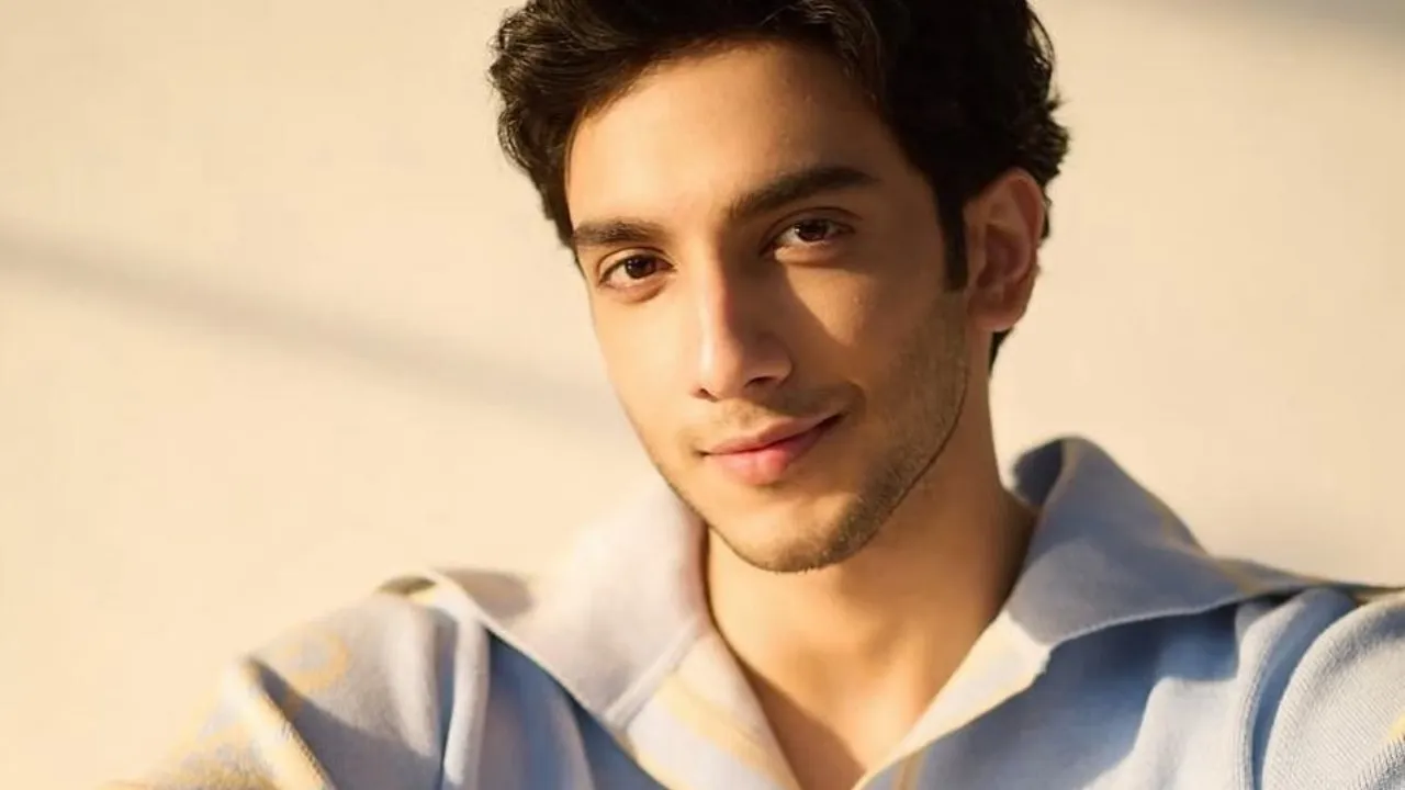 A fresh face on the block, Vedang Raina impressed in The Archies, not just for his acting but for his singing. With tracks like “Everything Is Politics” and the Jigra soundtrack, including “Phoolon Ka Taron Ka” and the “Jigra Title Track,” Vedang has already begun to make waves as a dual-threat performer in Bollywood’s next generation.