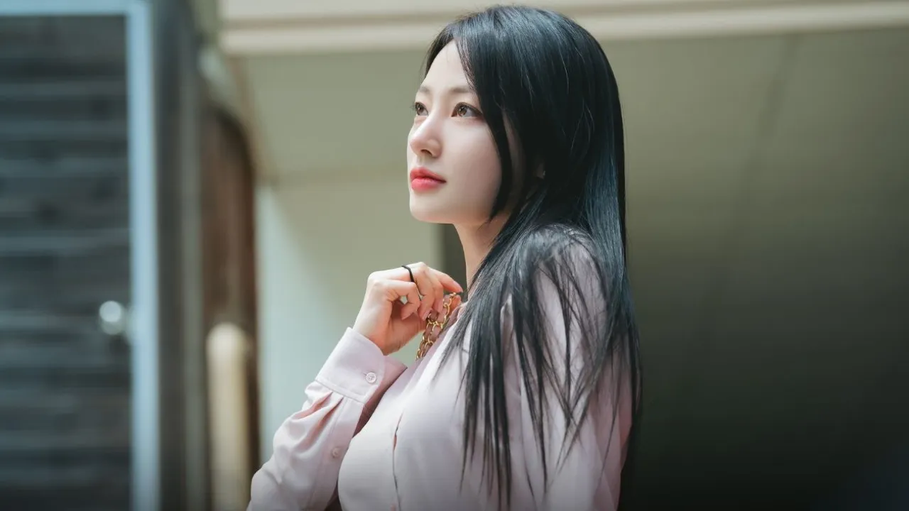 Song Ha Yoon’s school bullying accuser hits back at defamation lawsuit, says, "I am the victim in this case"