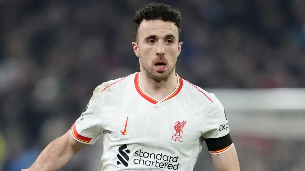 Liverpool forward Diogo Jota, 28, passes away in car crash