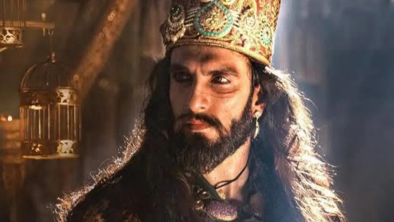 Alauddin Khilji – Padmaavat - In Padmaavat, Ranveer stunned everyone with his menacing portrayal of Alauddin Khilji. He brought ferocity and depth to the role of a complex antagonist, making it one of the most talked-about performances of his career. Few actors could have pulled off such a dark character and still earned widespread admiration.