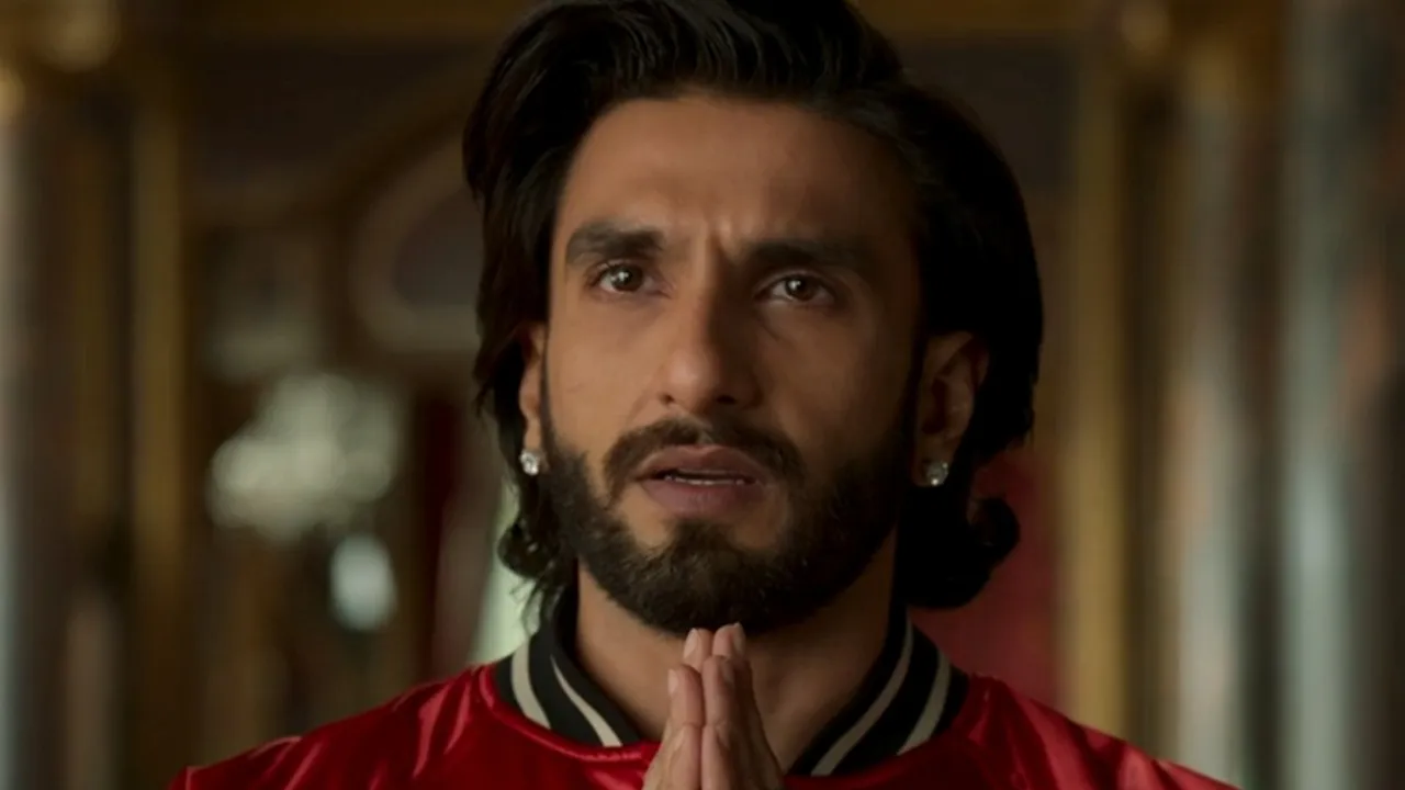 Rocky Randhawa – Rocky Aur Rani Kii Prem Kahaani - In a role that blended humour, drama, and charisma, Ranveer’s Rocky Randhawa was both over-the-top and heartfelt. His comic timing, striking fashion, and emotional scenes made Rocky a memorable addition to his already iconic list.