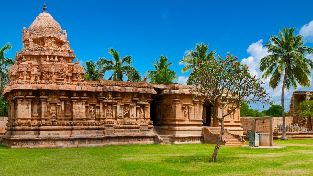 5. Gangaikonda Cholapuram, Tamil Nadu Often overshadowed by its Thanjavur counterpart, this Chola-era temple is no less majestic. It speaks in stone—of cosmic order, imperial ambition, and a vanished dynasty’s quiet echo. (Image: Canva)