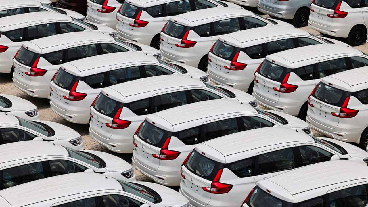 July 2025 auto sales move along a two-speed track July 2025 auto sales move along a two-speed track