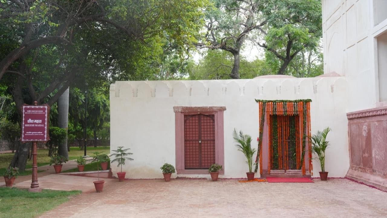 Just adjacent lies a red sandstone hamam, now stabilised but not embellished—another gesture of respect for historical restraint. The surrounding complex, including a weathered baradari and three restored heritage cottages, completes the picture of a site that once bustled with royal leisure. Two of these cottages now house Café Shalimar and a Readers’ Corner, blending heritage with present-day community use in a manner that feels both appropriate and considered. (Image: X/@official_dda)