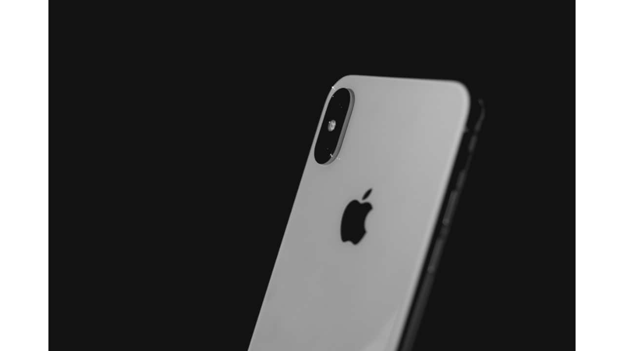 Lock Critical Apps with Face ID or a PIN