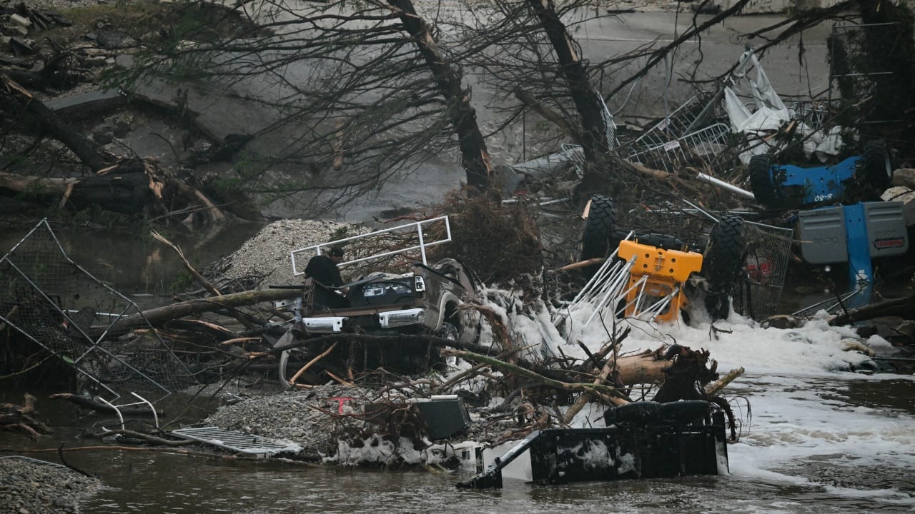 Sisters aged 13 and 11 sent ‘I love you’ text to parents before dying in Texas floods, found holding hands