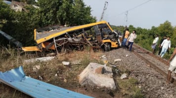 Train hits school van near Tamil Nadu’s Cuddalore, 3 children killed