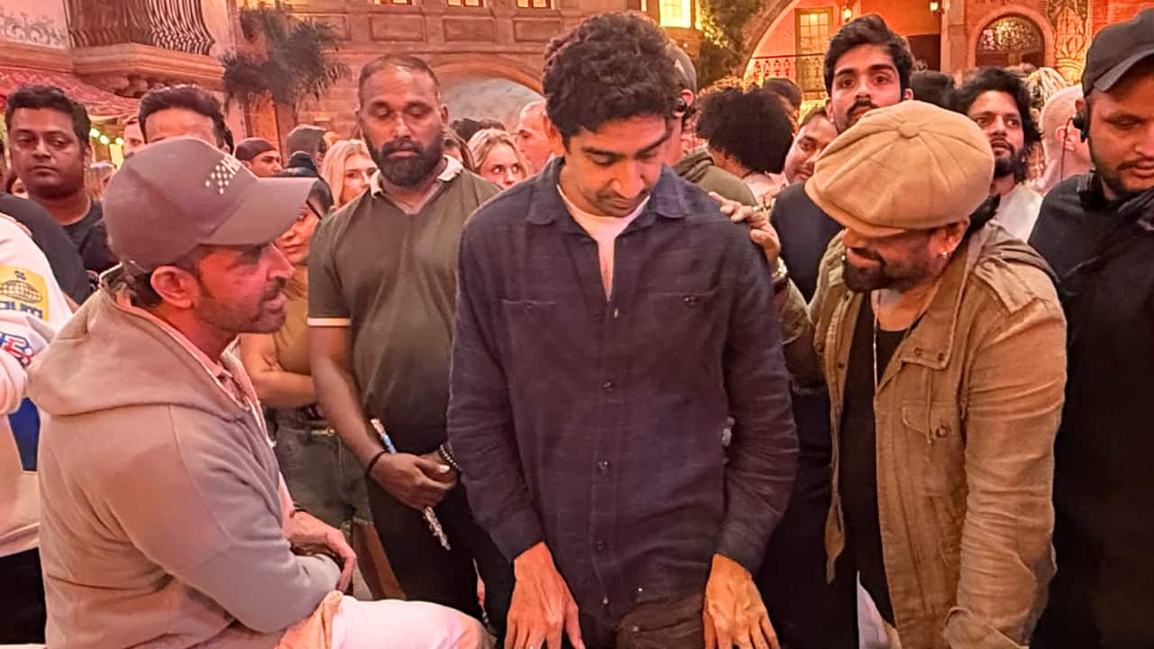 Hrithik Roshan bids emotional farewell to War 2, praises NTR Jr. and Kiara Advani