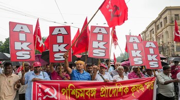 MemPublic services are likely to be hit across many states, particularly West Bengal, Kerala, Tamil Nadu, and Maharashtra, where union presence is strong.bers of various trade unions raise slogans during a rally in support of their proposed nation-wide strike in protest against the alleged anti-workers and anti-farmers policies in Kolkata.