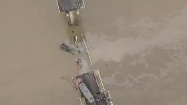 Locals also helped, assisting in the extraction of injured individuals from the debris and providing aid at the site. So far, three people have been rescued. (Photo: Twitter)