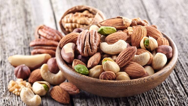 Manages weight Contrary to old myths, nuts can actually help with weight management when eaten in moderation. Their protein and fibre content keeps you fuller for longer, helping prevent overeating. Studies suggest that people who snack on nuts regularly tend to maintain healthier weights compared to those who avoid them altogether. Manages weight Contrary to old myths, nuts can actually help with weight management when eaten in moderation. Their protein and fibre content keeps you fuller for longer, helping prevent overeating. Studies suggest that people who snack on nuts regularly tend to maintain healthier weights compared to those who avoid them altogether.