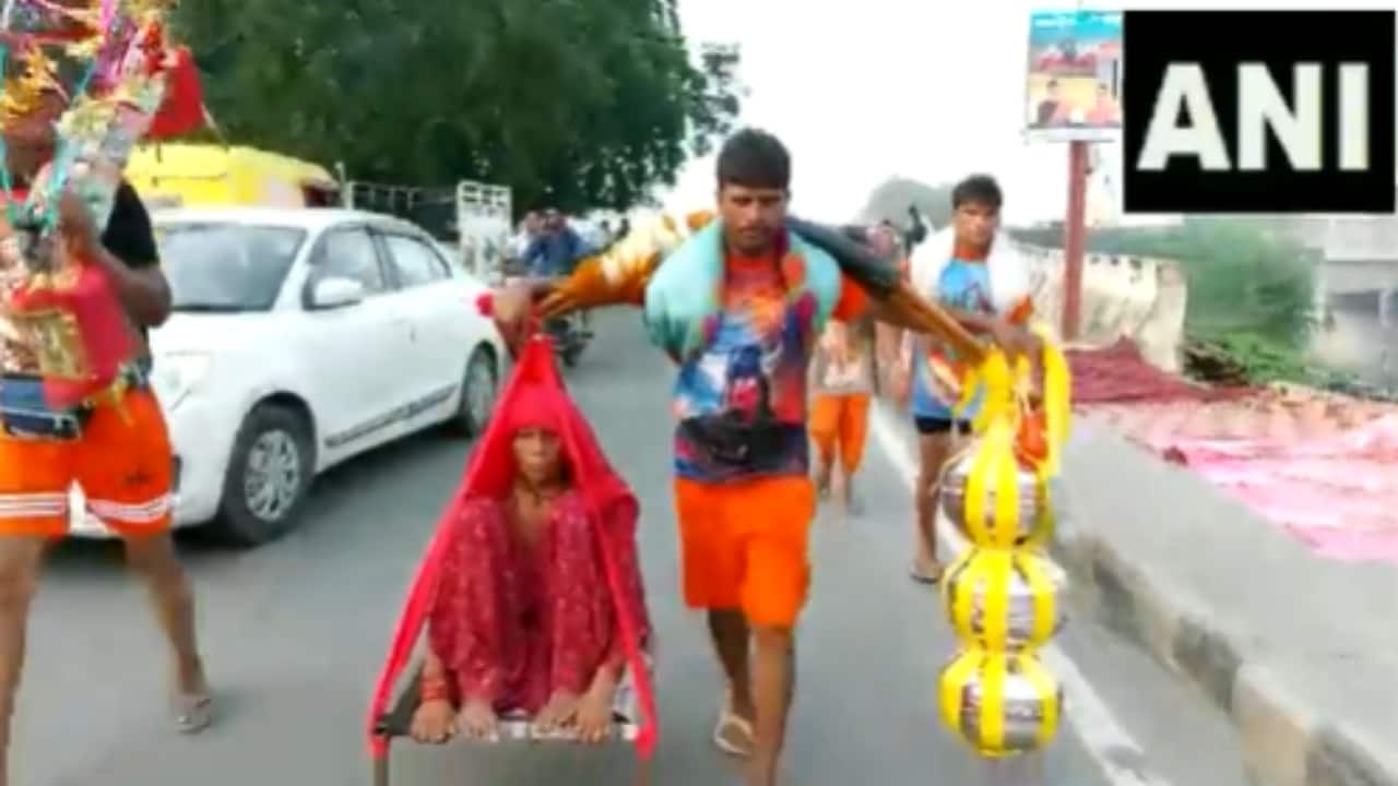 Authorities in Uttar Pradesh and Uttarakhand are gearing up to mask liquor shops with curtains along kanwar yatra routes to preserve the religious sanctity of the pilgrimage. (Photo: Twitter)