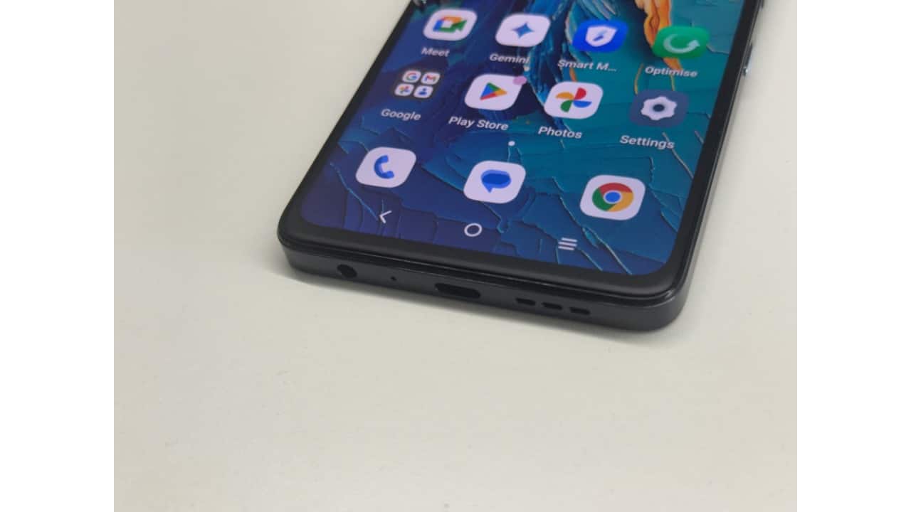  Versatile Display Modes: Switch between Max Ink, Ink Paper, and Color Paper modes with the NXTPAPER Key, and enjoy adaptive brightness and night mode for day-to-night usability.