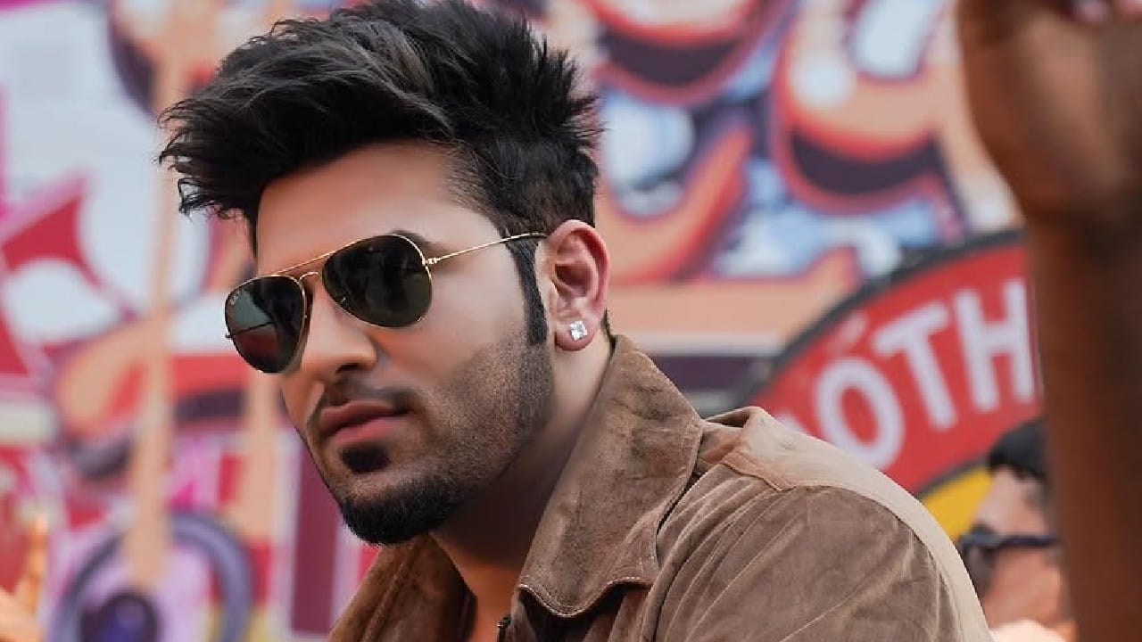 Paras Chabbra birthday special: From Splitsvilla 5, Bigg Boss 13 to Podcasts; a peek into the actor's journey on television Paras Chabbra birthday special: From Splitsvilla 5, Bigg Boss 13 to Podcasts; a peek into the actor's journey on television