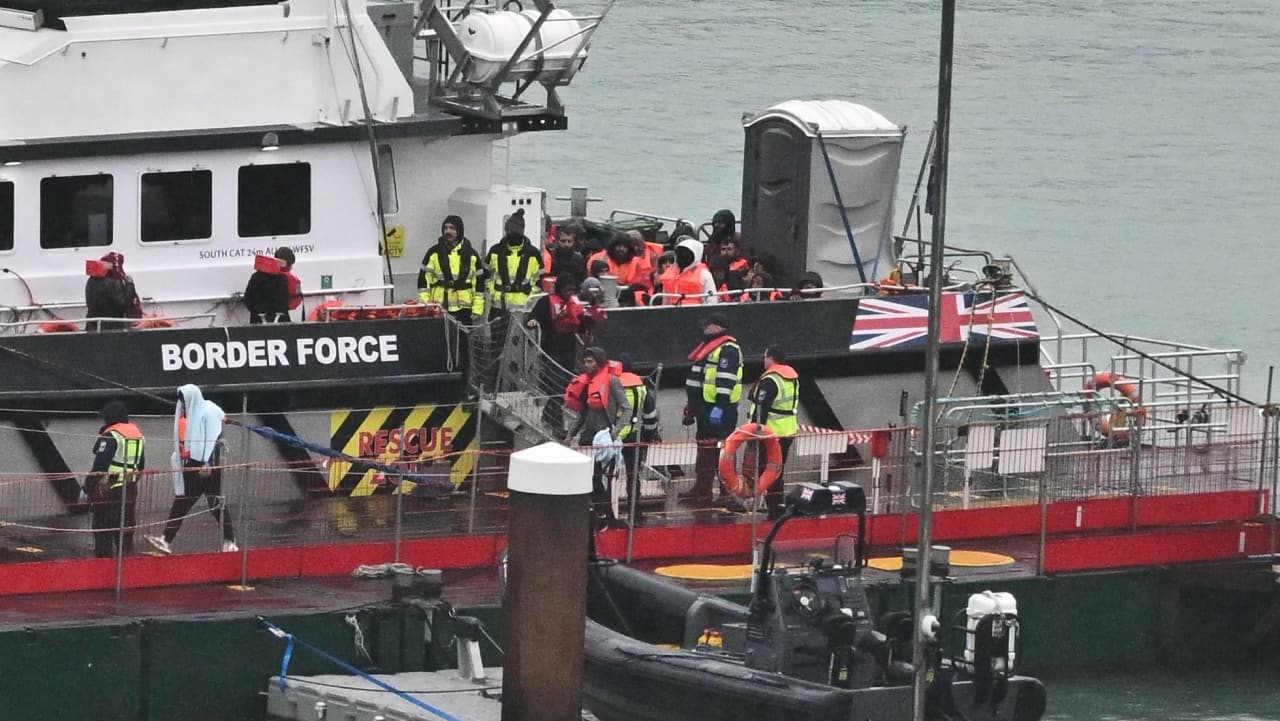 ‘One In, One Out’ migrant deal explained: How UK and France plan to tackle channel crossings