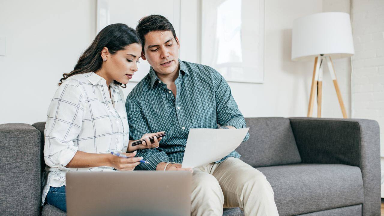 Step 3: Furnish income and bank details In order to find out how much you can repay, lenders request your income evidence. They may request recent salary slips, bank statements, or grant app-based permission so that they can see your transactions in the bank. If salaried, they will be quicker with approvals. Your Aadhaar card will not work—you've unlocked your repayment capacity. All fine and dandy, you will be offered a loan value and term. Sign your name on the dotted line and go to final verification. 