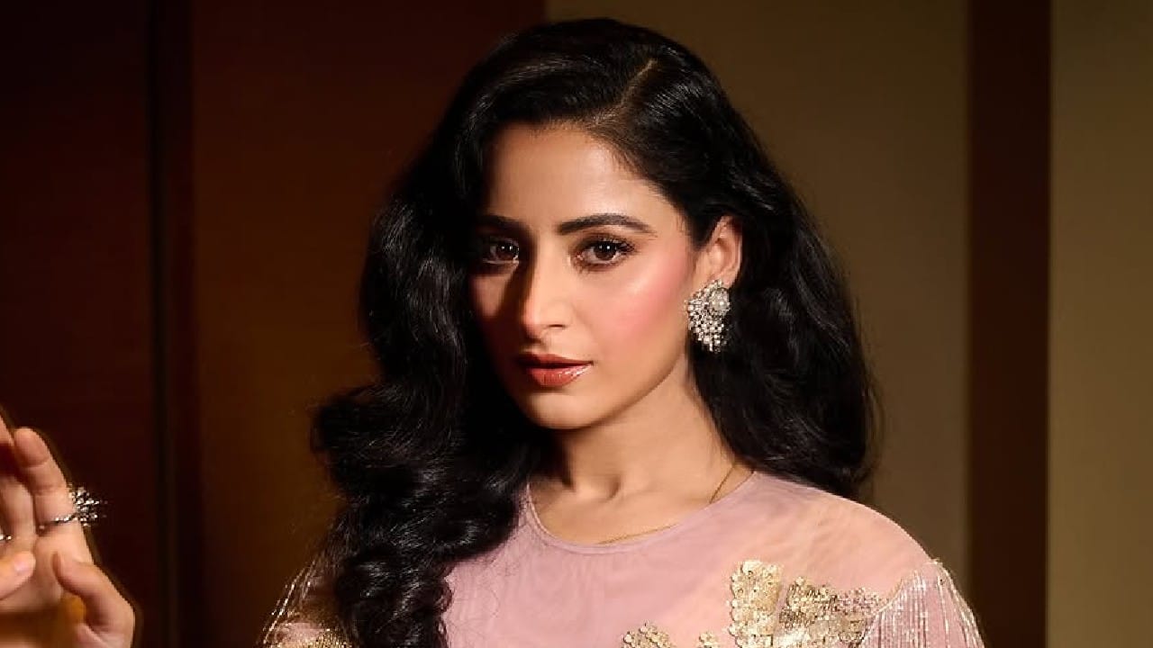 In pics: Ghum Hai Kisikey Pyaar Meiin fame Aishwarya Sharma’s diet chart In pics: Ghum Hai Kisikey Pyaar Meiin fame Aishwarya Sharma’s diet chart