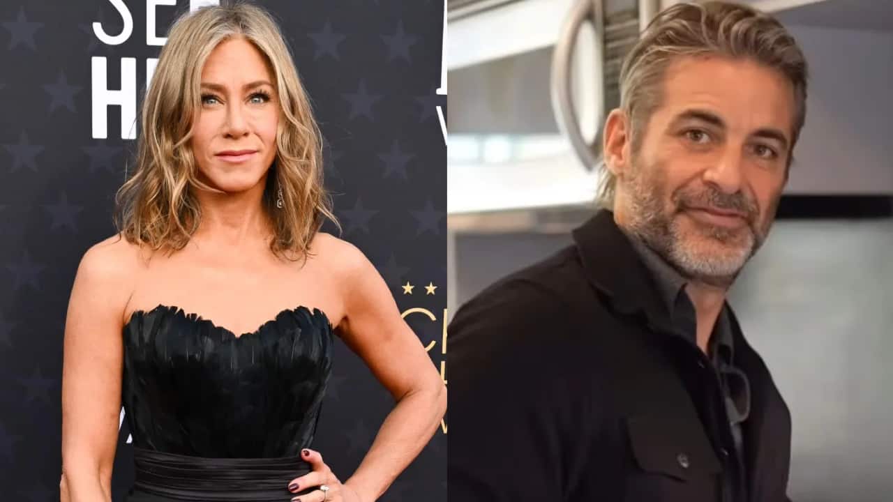 Jennifer Aniston enjoys a romantic vacation with rumoured beau Jim Curtis