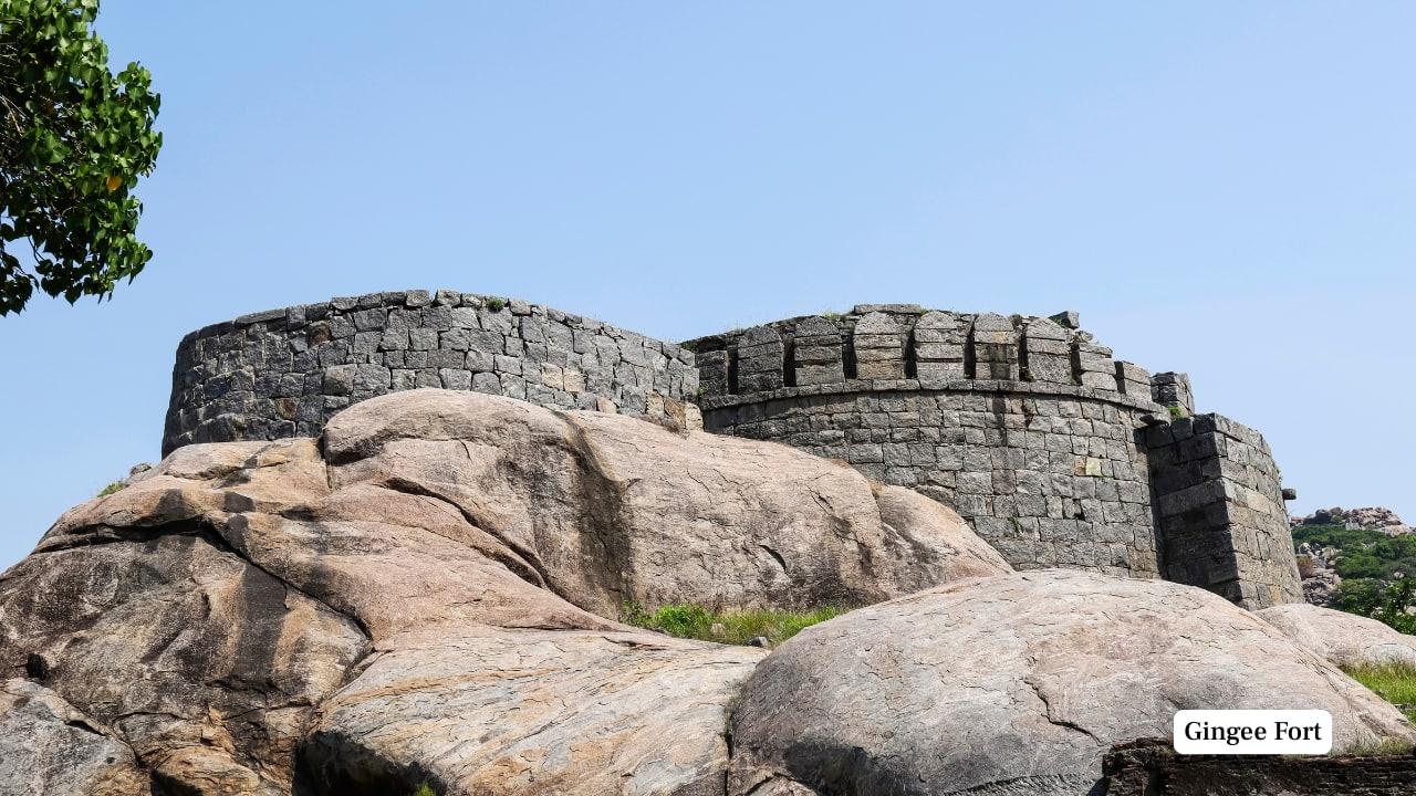 12. Gingee Fort (Hill Fort) Situated in Tamil Nadu, Gingee Fort is often dubbed the “Troy of the East.” Built atop rocky hills, its fortifications reflect both Maratha and earlier Vijayanagar influences. (Image: Canva)