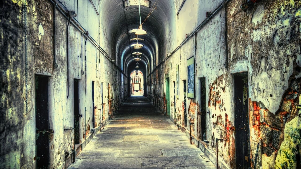 Time does not simply pass—it leaves footprints. And in certain corners of the world, those footprints have formed entire towns, islands, and structures that were once brimming with life but later forsaken to the elements. Whether left behind due to disaster, industrial collapse, or shifting politics, these locations sat in silence for decades—until the world found intrigue in their stillness. Now, these forsaken landscapes are stirring with new purpose. Travelers, photographers, historians, and seekers of the unusual are retracing their stories. These 11 abandoned places—once left to decay—have found their second act as spellbinding tourist destinations. (Image: Canva)