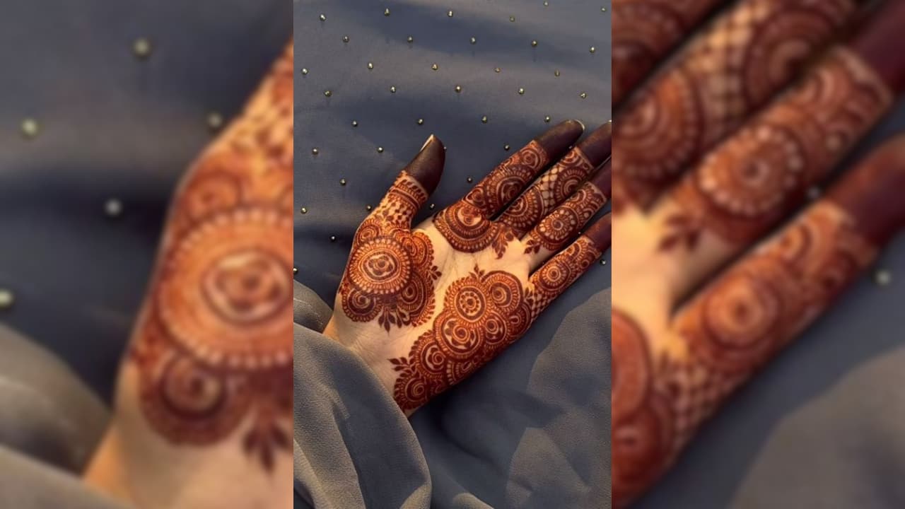 Create a diagonal trail of leaves or dots from the wrist to fingers for a stylish twist. (image: Pinterest)