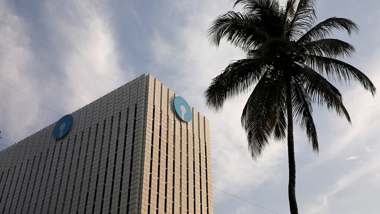 SBI Raises ₹25,000 Crore for Growth